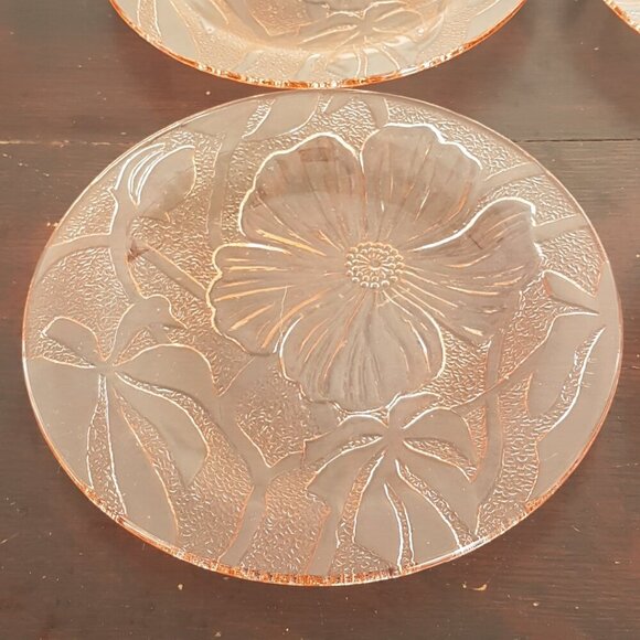 4pc Pink Glass Plates Floral Hibiscus Dessert Plates - Picture 5 of 9